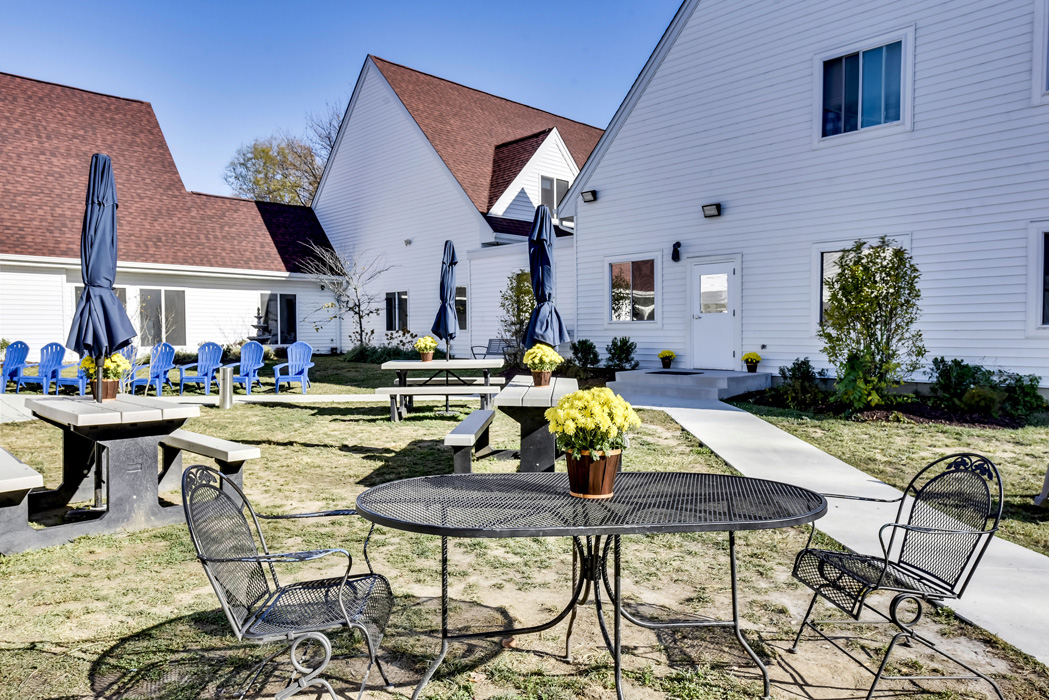Chrysalis-gallery-courtyard-1